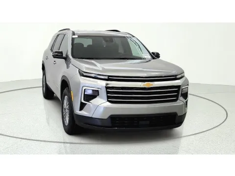 Photos of 2027 Chevrolet Traverse FWD LT for sale in Florence, KY at Tom Gill Chevrolet