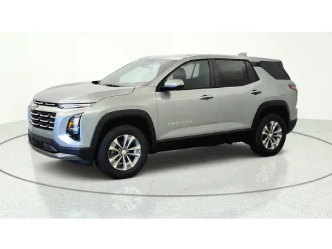 More photos of 2027 Chevrolet Equinox FWD LT at Tom Gill Chevrolet, KY