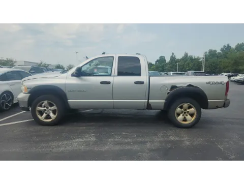 More photos of 2004 Dodge Ram 1500 SLT at Tom Gill Chevrolet, KY