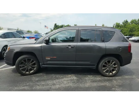 More photos of 2017 Jeep Compass 75th Anniversary Edition at Tom Gill Chevrolet, KY
