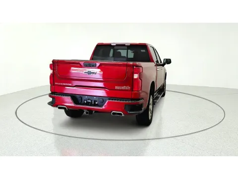 More photos of 2022 Chevrolet Silverado 1500 LTD High Country at Tom Gill Chevrolet, KY
