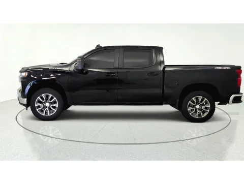 More photos of 2020 Chevrolet Silverado 1500 LT at Tom Gill Chevrolet, KY