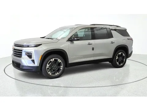 More photos of 2027 Chevrolet Traverse FWD LT at Tom Gill Chevrolet, KY