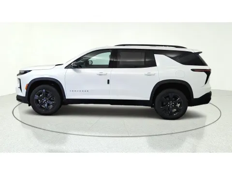 More photos of 2027 Chevrolet Traverse FWD LT at Tom Gill Chevrolet, KY
