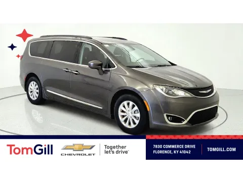 Gray 2017 Chrysler Pacifica Touring-L for sale in Florence, KY