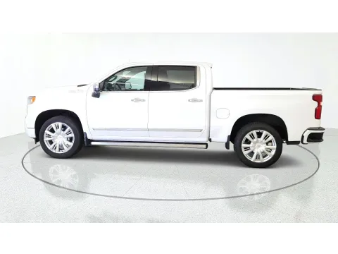 More photos of 2023 Chevrolet Silverado 1500 High Country at Tom Gill Chevrolet, KY