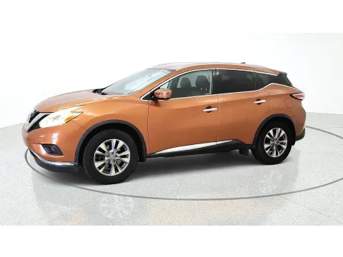 More photos of 2016 Nissan Murano SL at Tom Gill Chevrolet, KY