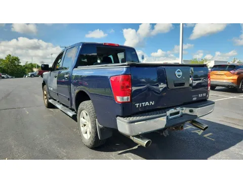 More photos of 2010 Nissan Titan SE at Tom Gill Chevrolet, KY