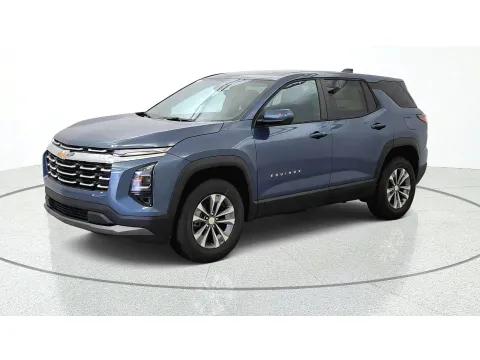 More photos of 2027 Chevrolet Equinox FWD LT at Tom Gill Chevrolet, KY