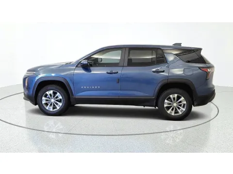 More photos of 2027 Chevrolet Equinox AWD LT at Tom Gill Chevrolet, KY