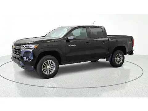 More photos of 2026 Chevrolet Colorado 4WD LT at Tom Gill Chevrolet, KY