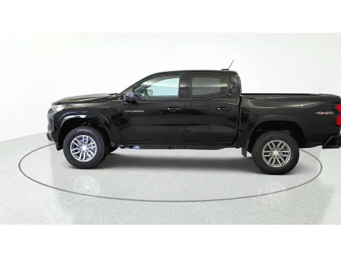 More photos of 2026 Chevrolet Colorado 4WD LT at Tom Gill Chevrolet, KY