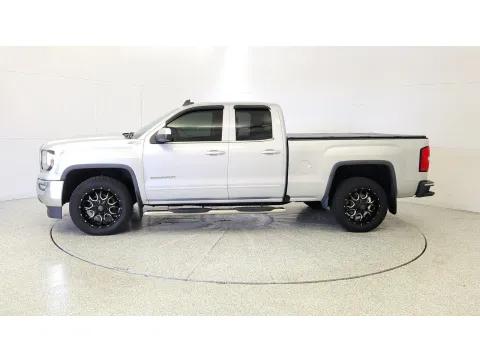 More photos of 2017 GMC Sierra 1500 SLE at Tom Gill Chevrolet, KY