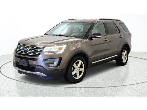 More photos of 2016 Ford Explorer XLT at Tom Gill Chevrolet, KY