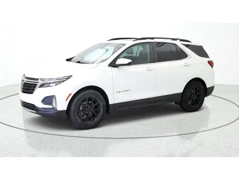 More photos of 2022 Chevrolet Equinox LT at Tom Gill Chevrolet, KY