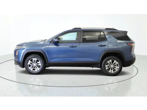 More photos of 2027 Chevrolet Equinox AWD LT at Tom Gill Chevrolet, KY