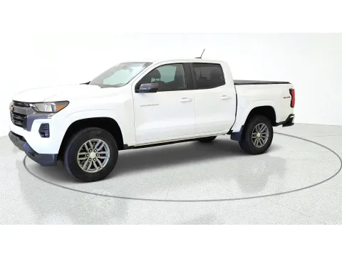 More photos of 2023 Chevrolet Colorado 4WD LT at Tom Gill Chevrolet, KY