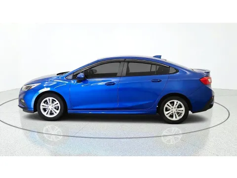 More photos of 2018 Chevrolet Cruze LT at Tom Gill Chevrolet, KY