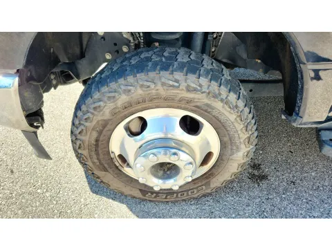 Photos of 2022 Ford Super Duty F-350 DRW LARIAT for sale in Florence, KY at Tom Gill Chevrolet
