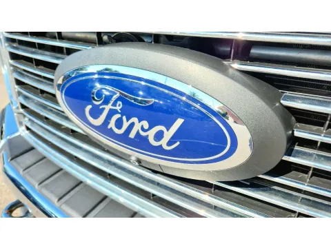 More photos of 2022 Ford Super Duty F-350 DRW LARIAT at Tom Gill Chevrolet, KY