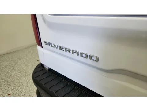 More photos of 2025 Chevrolet Silverado 1500 ZR2 at Tom Gill Chevrolet, KY