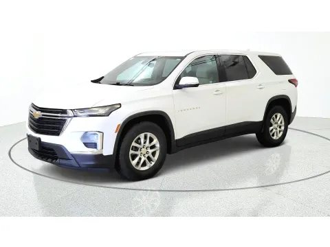 More photos of 2022 Chevrolet Traverse LS at Tom Gill Chevrolet, KY