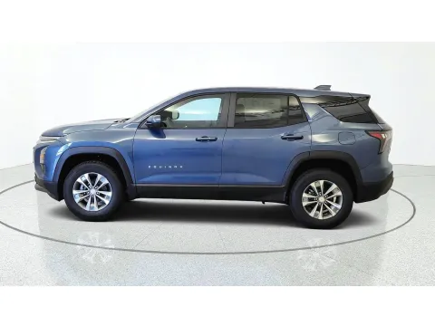 More photos of 2027 Chevrolet Equinox AWD LT at Tom Gill Chevrolet, KY