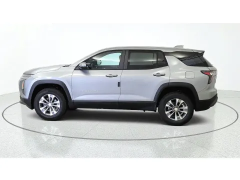 More photos of 2027 Chevrolet Equinox AWD LT at Tom Gill Chevrolet, KY