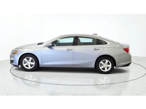 More photos of 2024 Chevrolet Malibu LT at Tom Gill Chevrolet, KY