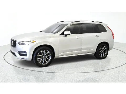 More photos of 2017 Volvo XC90 Momentum at Tom Gill Chevrolet, KY