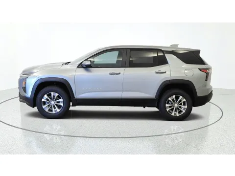 More photos of 2027 Chevrolet Equinox FWD LT at Tom Gill Chevrolet, KY