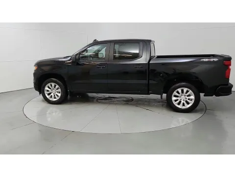 More photos of 2023 Chevrolet Silverado 1500 Custom at Tom Gill Chevrolet, KY