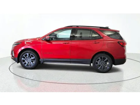 More photos of 2024 Chevrolet Equinox RS at Tom Gill Chevrolet, KY