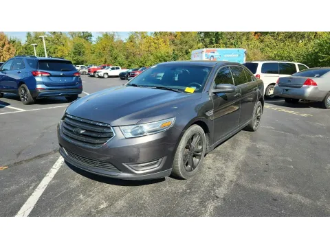 More photos of 2015 Ford Taurus SEL at Tom Gill Chevrolet, KY