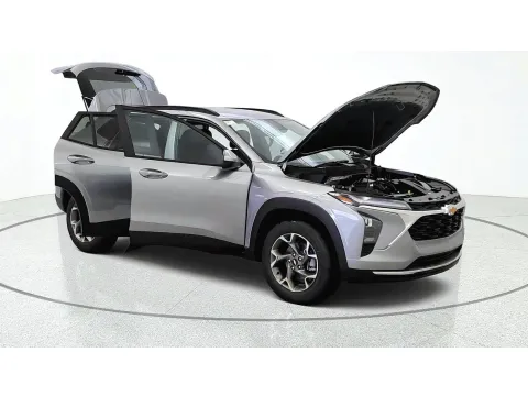 More photos of 2026 Chevrolet Trax LT at Tom Gill Chevrolet, KY