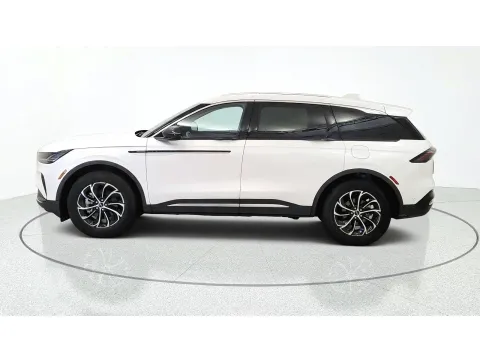 More photos of 2024 Lincoln Nautilus Premiere at Tom Gill Chevrolet, KY