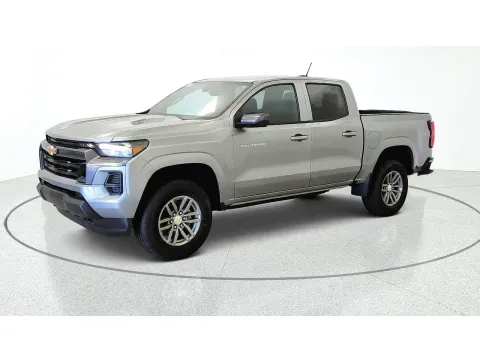 More photos of 2026 Chevrolet Colorado 4WD LT at Tom Gill Chevrolet, KY