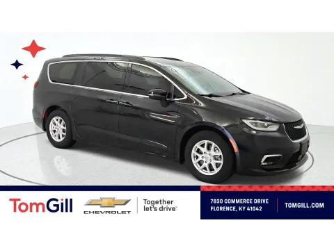 Black 2022 Chrysler Pacifica Touring L for sale in Florence, KY