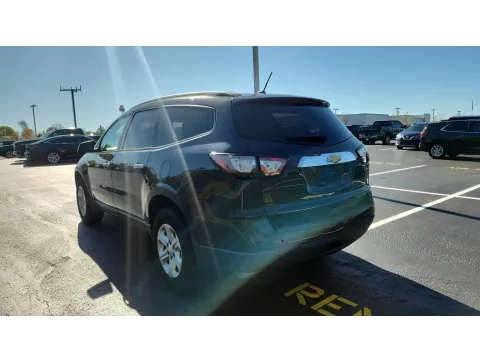 More photos of 2015 Chevrolet Traverse LS at Tom Gill Chevrolet, KY