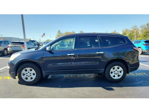 More photos of 2015 Chevrolet Traverse LS at Tom Gill Chevrolet, KY