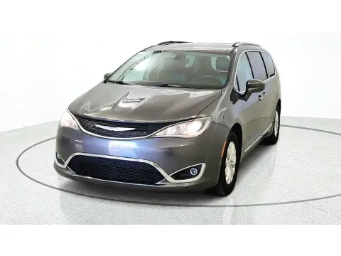 Another view of 2019 Chrysler Pacifica Touring L for sale in Florence, KY at Tom Gill Chevrolet