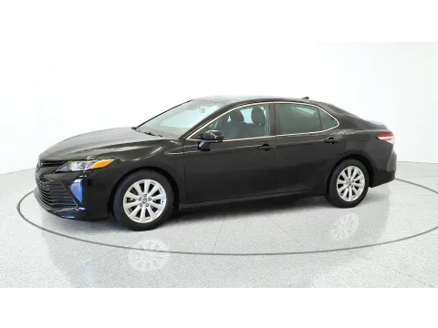 More photos of 2019 Toyota Camry LE at Tom Gill Chevrolet, KY