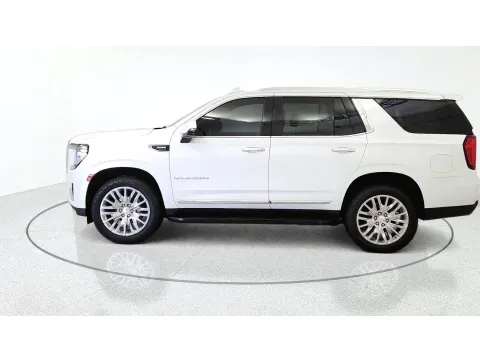 More photos of 2022 GMC Yukon SLT at Tom Gill Chevrolet, KY