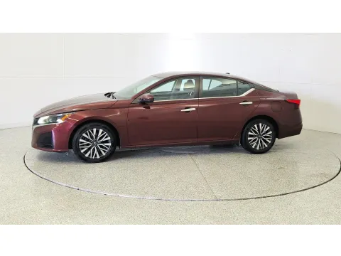 More photos of 2023 Nissan Altima 2.5 SV at Tom Gill Chevrolet, KY