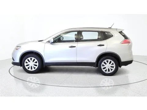 More photos of 2016 Nissan Rogue S at Tom Gill Chevrolet, KY