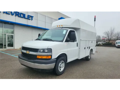 More photos of 2025 Chevrolet Express Cutaway 3500 Van 139 at Tom Gill Chevrolet, KY