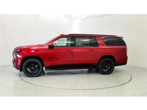 More photos of 2026 Chevrolet Suburban RST at Tom Gill Chevrolet, KY
