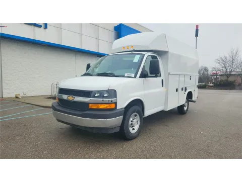 Photos of 2025 Chevrolet Express Cutaway 3500 Van 139 for sale in Florence, KY at Tom Gill Chevrolet