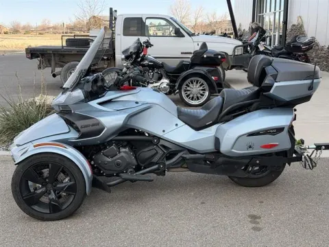 More photos of 2022 Can-Am Spyder F3 Limited at Strictly Powersports, CO