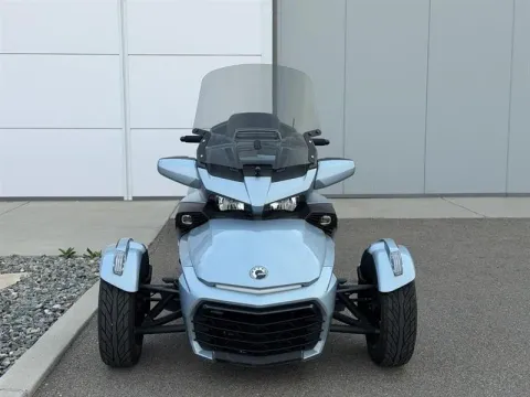 Photos of 2022 Can-Am Spyder F3 Limited for sale in Pueblo West, CO at Strictly Powersports